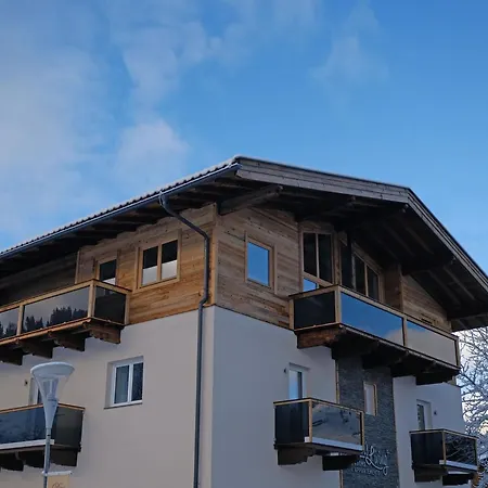 Alpin Penthouse Hollersbach 胡勒斯巴赫平